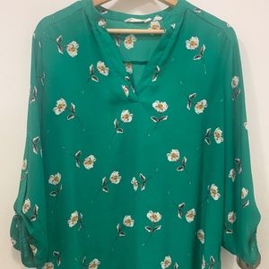 LUSH green floral top tab sleeves XL